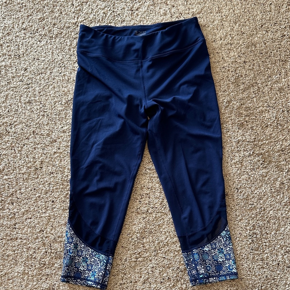 Women’s blue leggings
